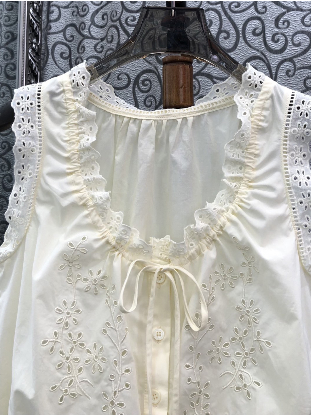 Milan Small Town South Oil Ret – Street Fashion In Milan Bewertung und Preis